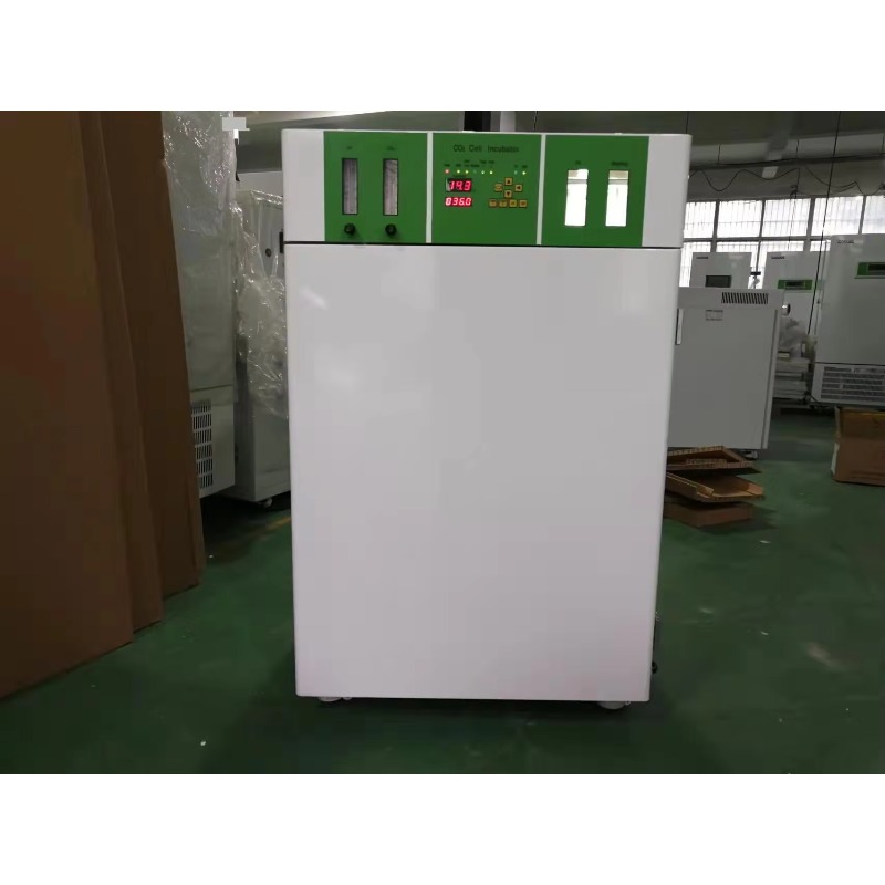 Laboratory use of CO2 incubato - Incubator Co2 Lab のレビューと価格